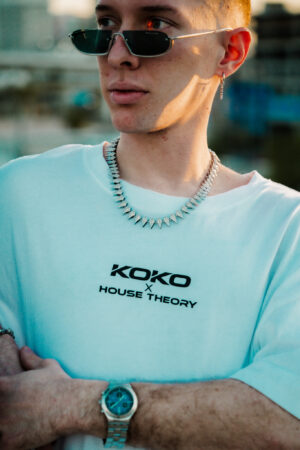 THE HEADLINER TEE — WHITE